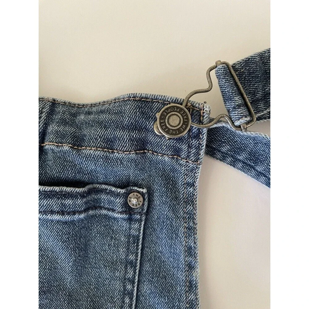 Free People Distressed Blue Denim Overalls Medium‎ Wash Size 26